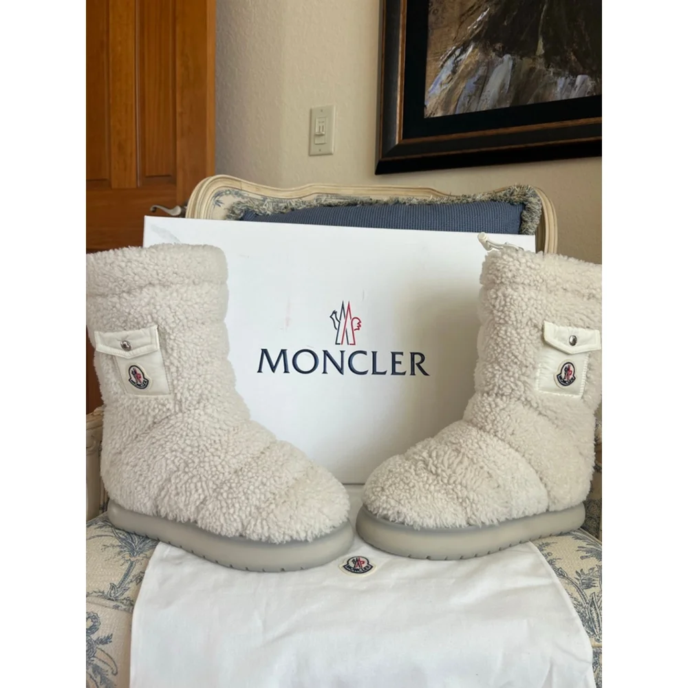 Women's Moncler White Gaia Pocket Mid Shearling Winter Boots 40 (9-10)